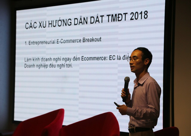 Diễn đàn Toàn cảnh Thương mại điện tử Việt Nam: Định hình xu hướng kinh doanh trực tuyến - Ảnh 1.