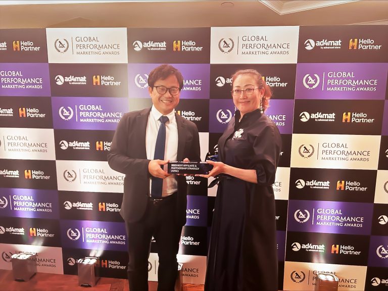 ACCESSTRADE và Highlands Coffee thắng lớn tại Global Performance Marketing Awards 2023