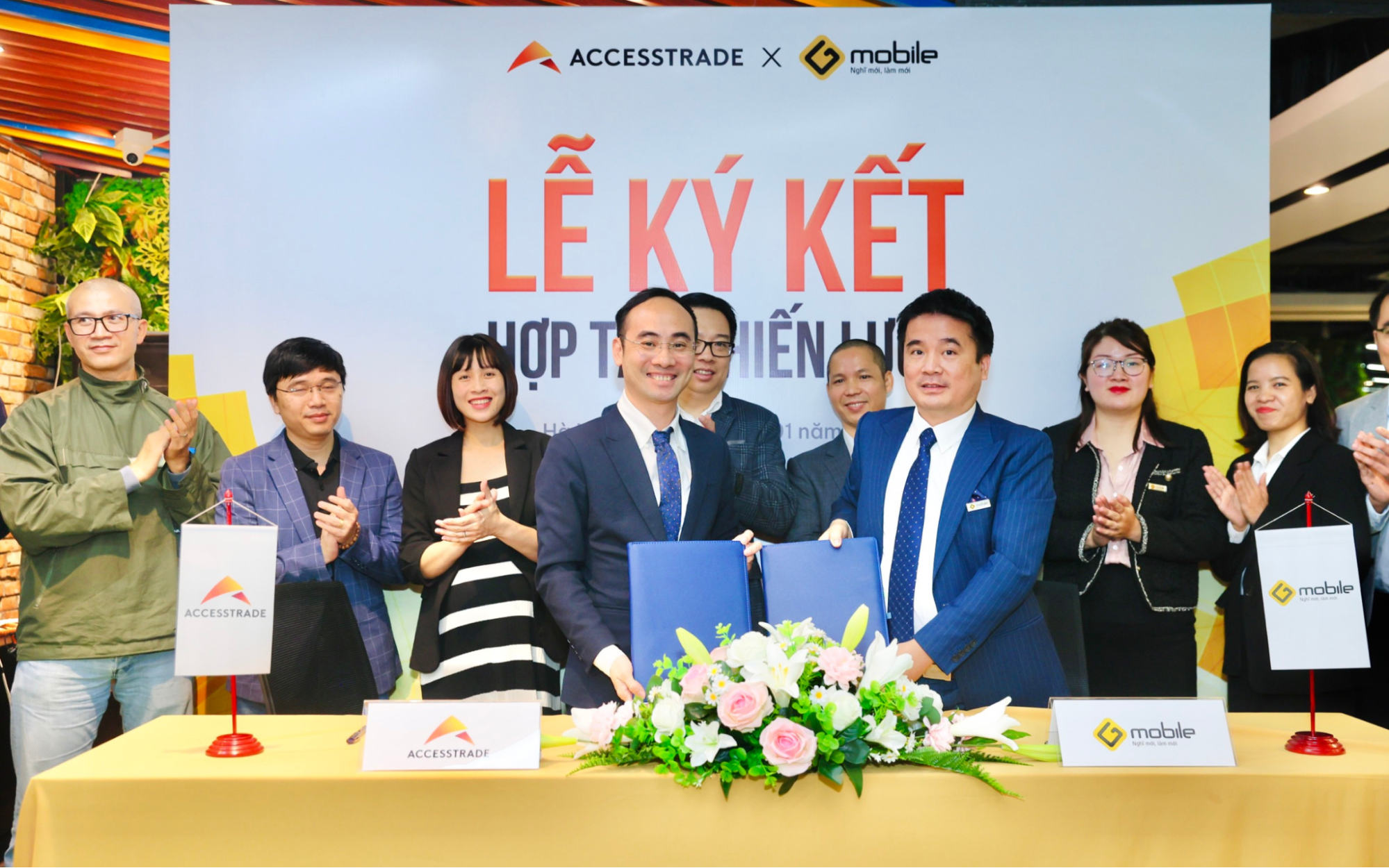 lễ ký kết hợp tác giữa ACCESSTRADE với GTEL