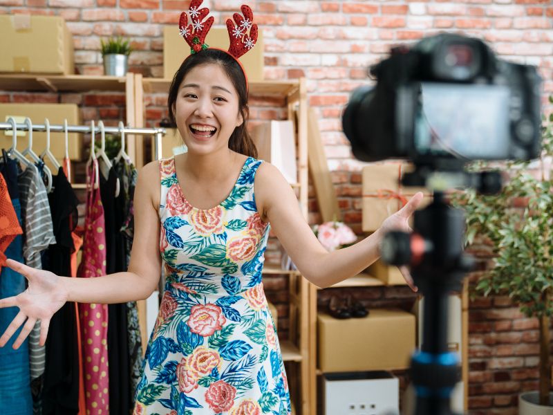 lua-chon-mc-livestream-phu-hop