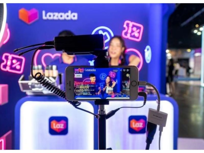 livestream-lazada-buoc-dot-pha-cho-cac-nha-ban-hang-online